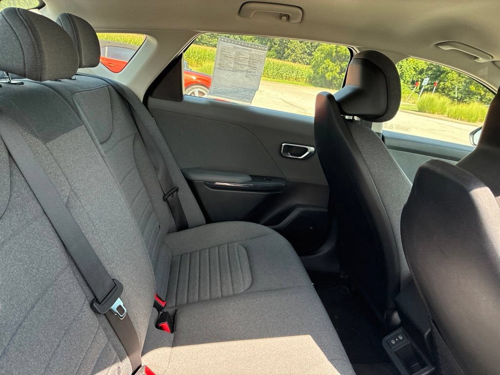 Used 2025 Kia K4 EX FWD image 17