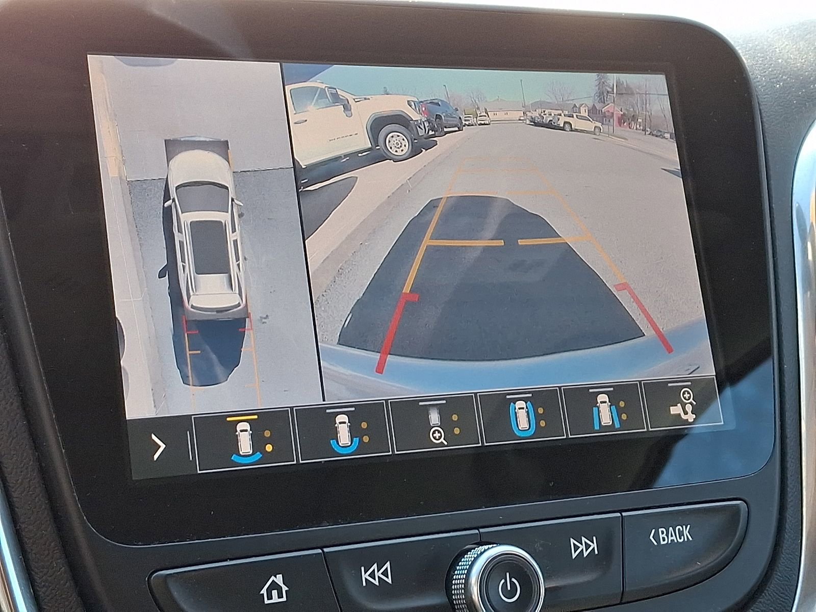 Used 2019 Chevrolet Equinox Premier image 20