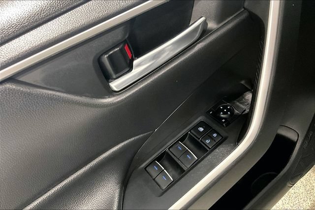Used 2022 Toyota RAV4 XLE w/ Convenience Package AWD/4WD image 44