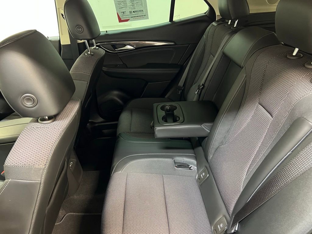 Used 2022 Buick Envision Preferred image 28