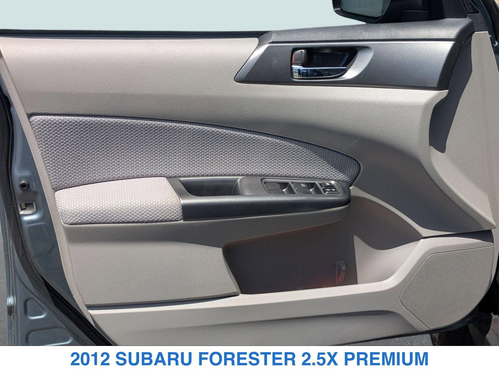Used 2012 Subaru Forester 2.5X Premium w/ All-Weather Pkg AWD/4WD image 11