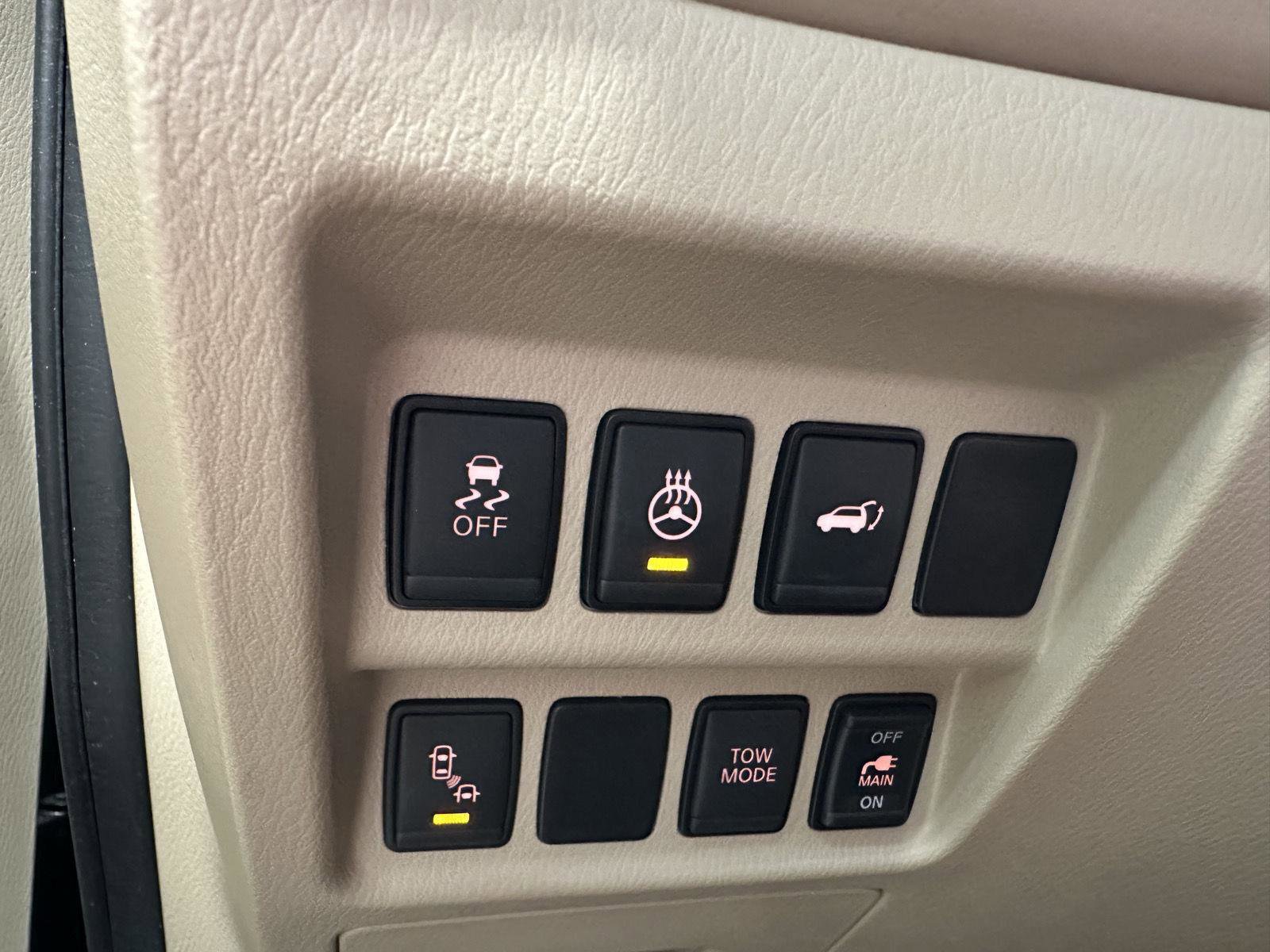 Used 2019 Nissan Pathfinder Platinum image 15