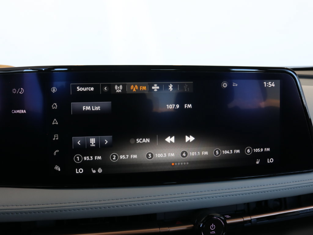 Used 2024 Nissan Ariya AWD image 16
