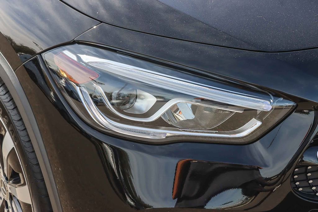 Used 2021 Mercedes-Benz GLA 250 4MATIC image 7