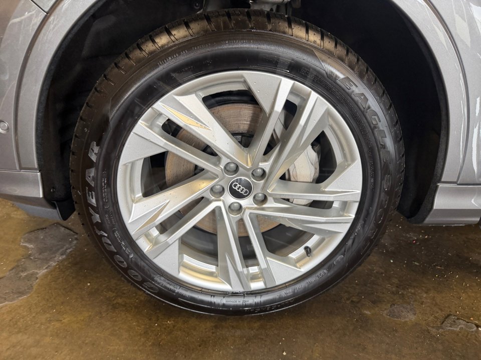 Used 2021 Audi Q7 2.0T Premium Plus AWD/4WD image 31