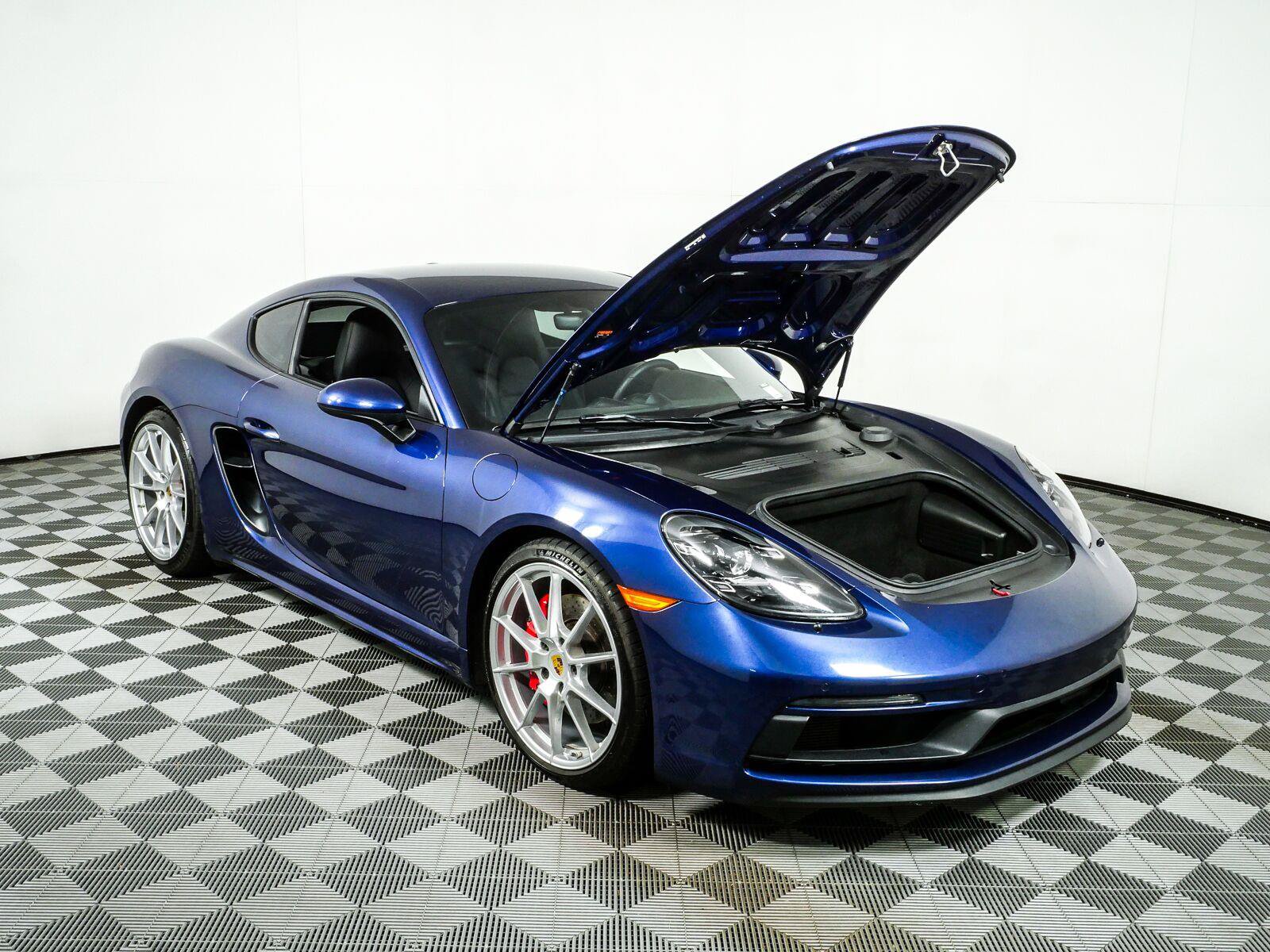 Certified 2024 Porsche 718 Cayman GTS RWD image 29