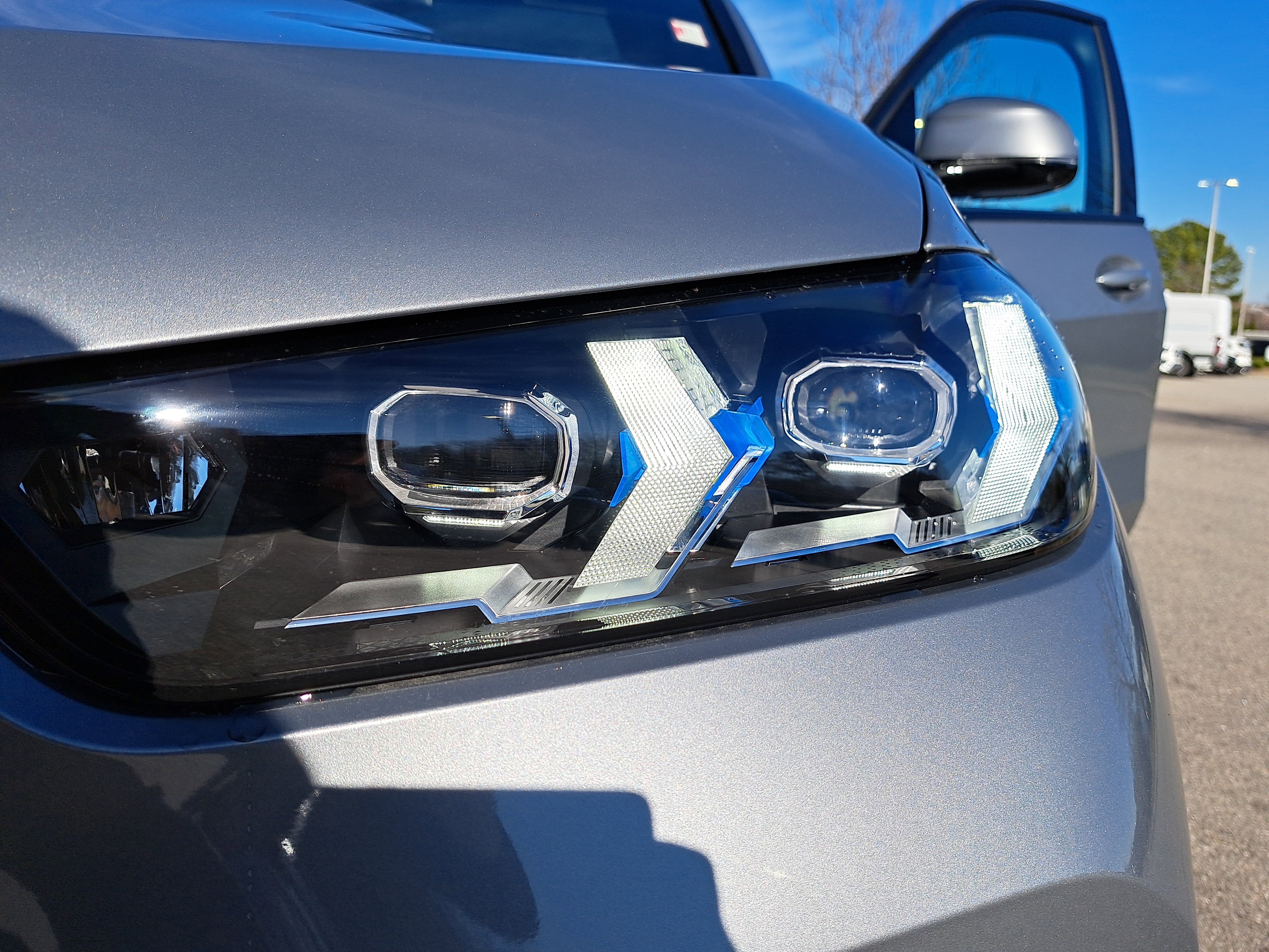 New 2026 BMW X5 xDrive40i w/ M Sport Package AWD/4WD image 34