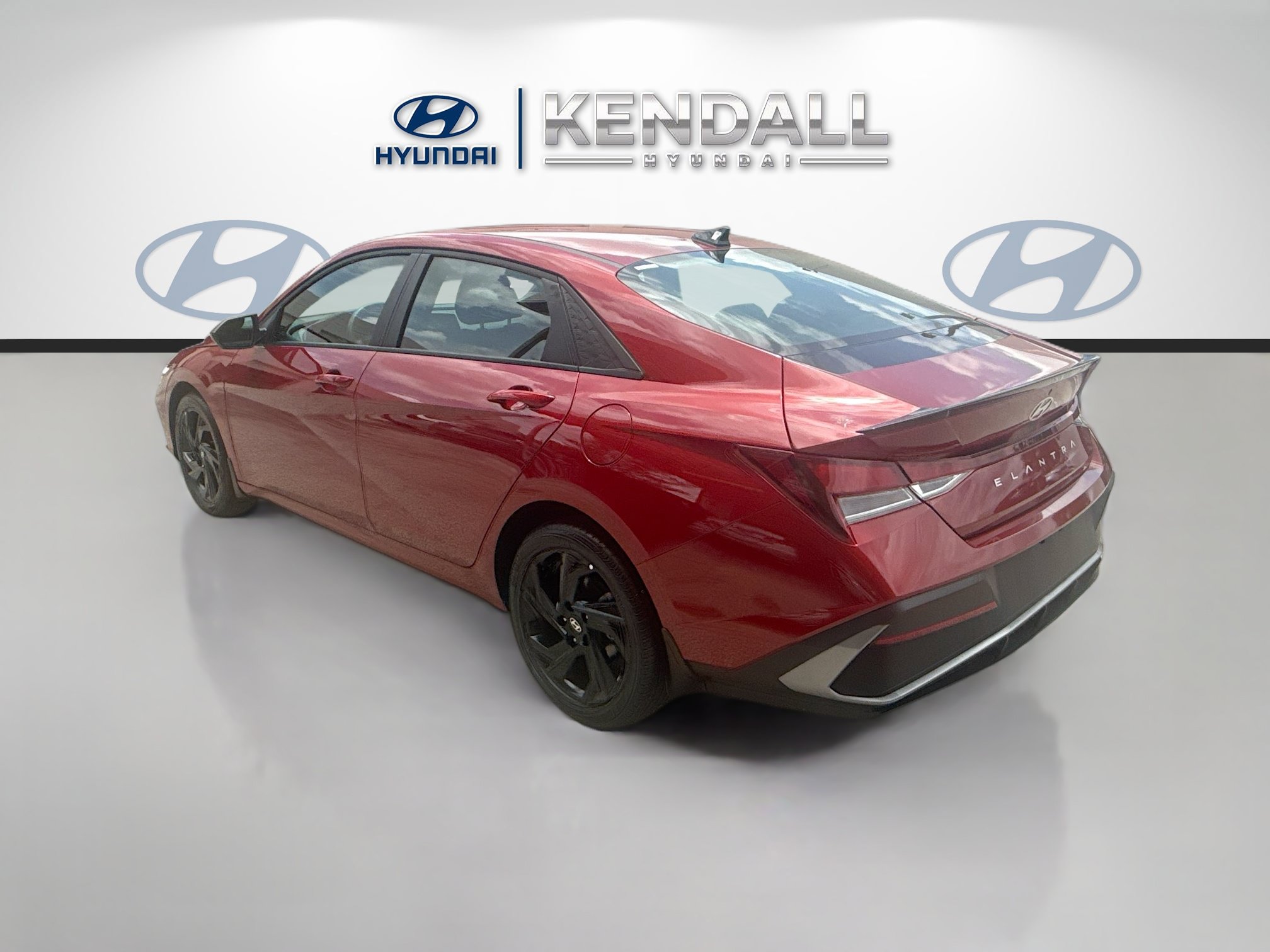 Used 2026 Hyundai Elantra Sport FWD image 4