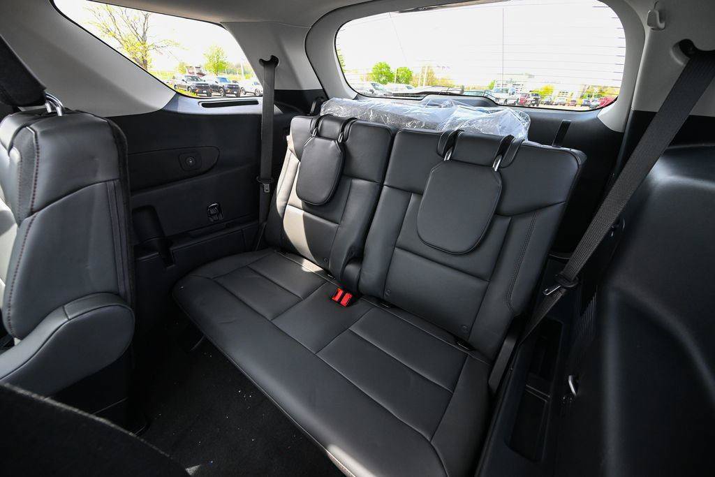 New 2026 Ford Explorer Active w/ Active Comfort Package AWD/4WD image 21
