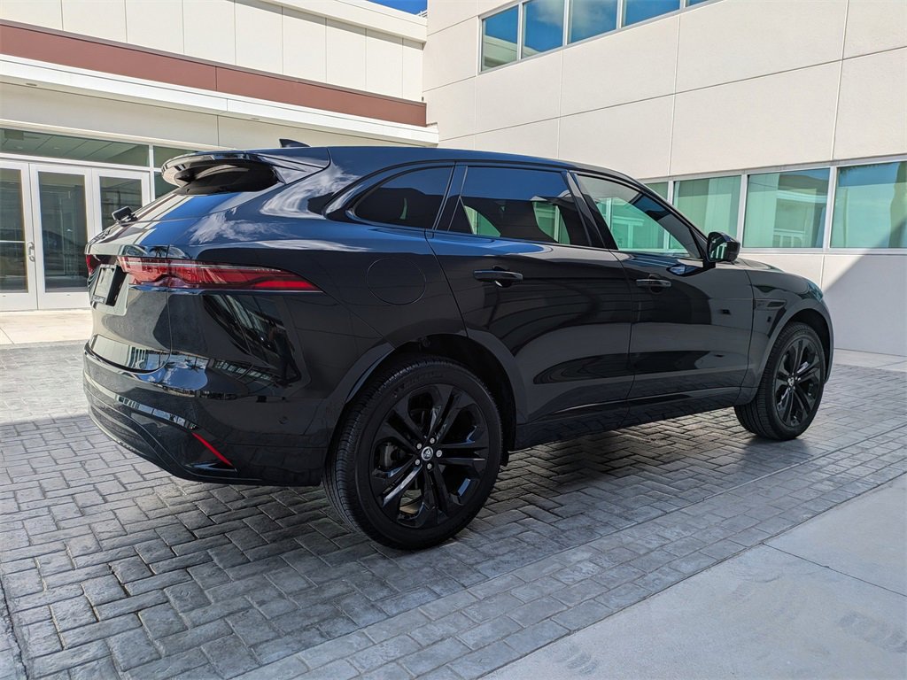 Certified 2025 Jaguar F-PACE R-Dynamic S image 4
