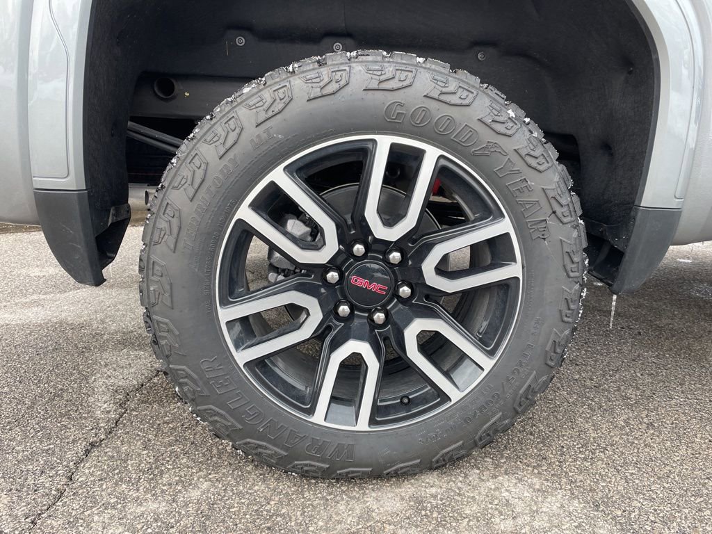 Used 2025 GMC Sierra 1500 AT4 w/ AT4 Premium Package image 57