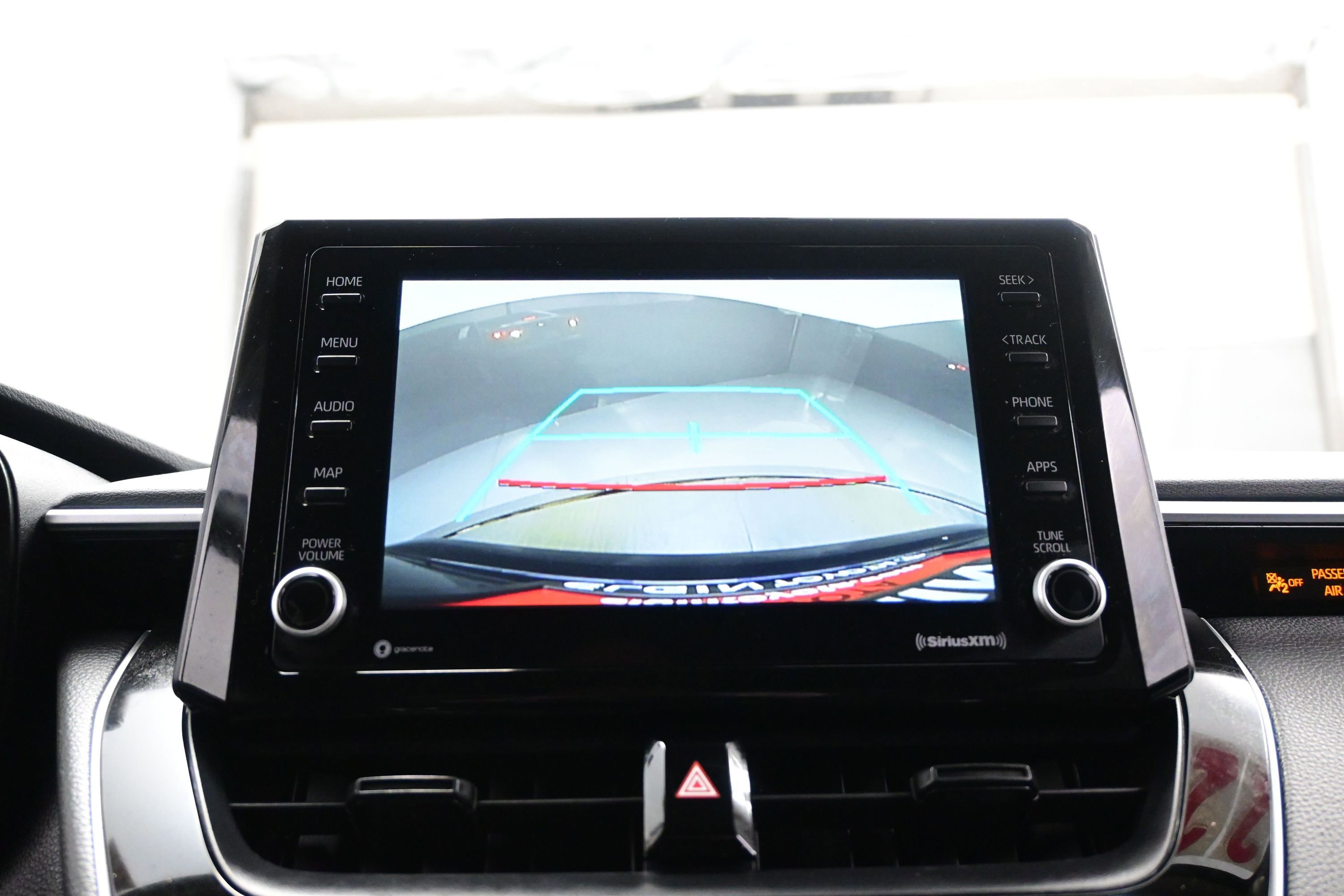 Used 2022 Toyota Corolla LE FWD image 16