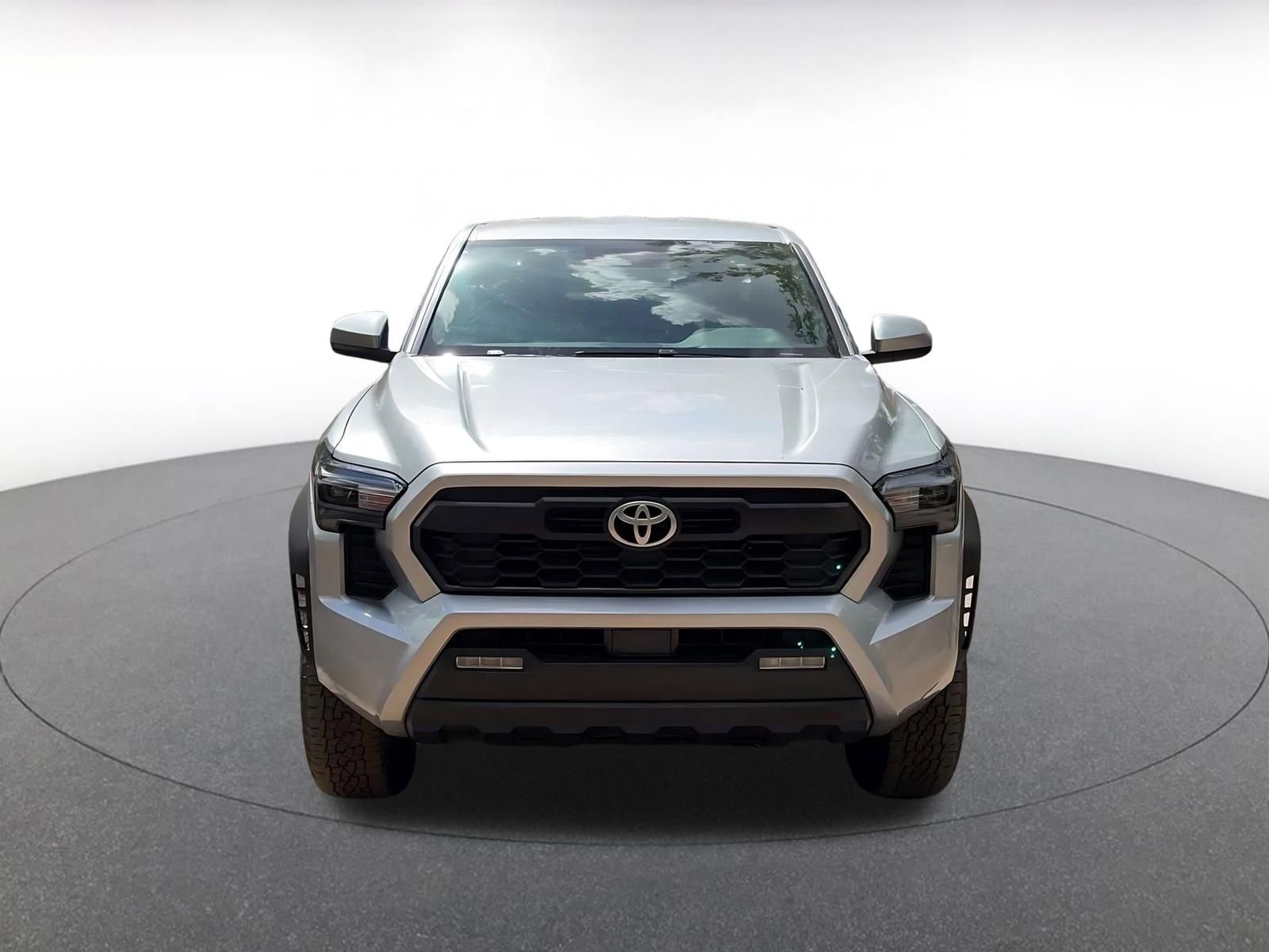 Used 2025 Toyota Tacoma TRD Off-Road image 4