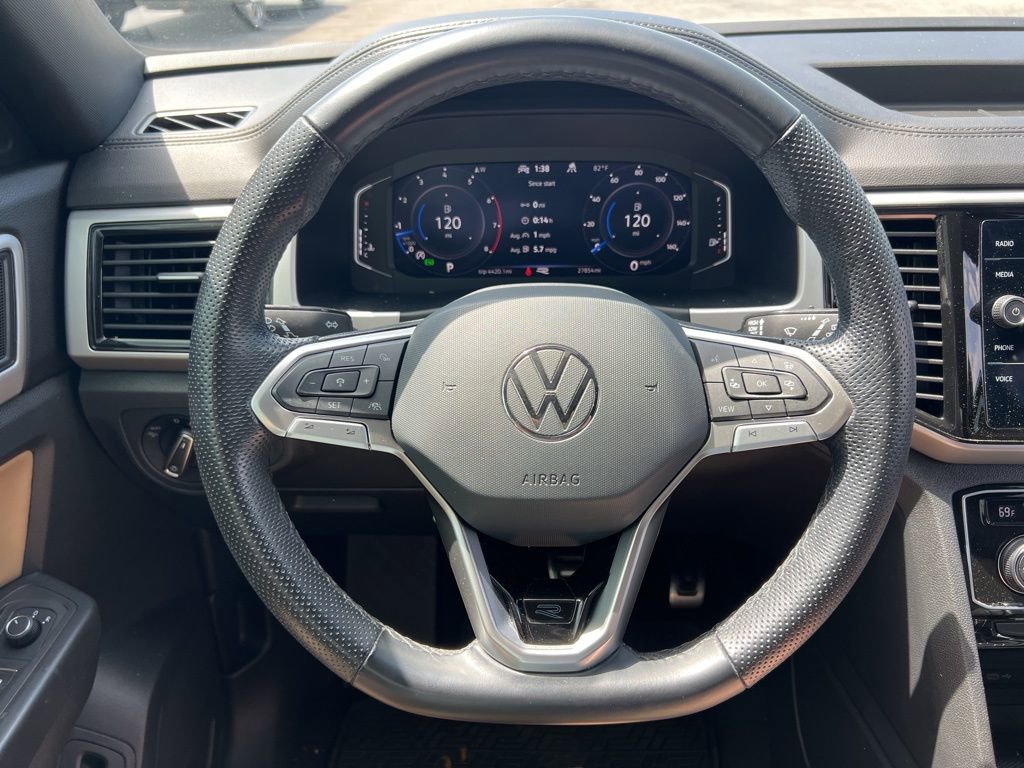 Certified 2023 Volkswagen Atlas Cross Sport SEL R-Line AWD/4WD image 16