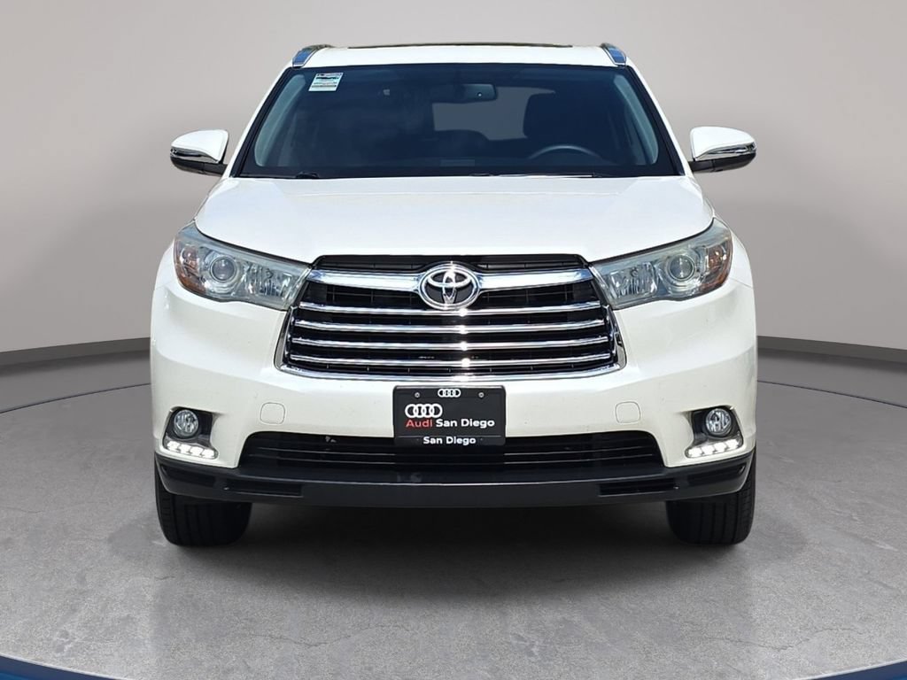 Used 2016 Toyota Highlander Limited w/ Preferred Accessory Package FWD image 3