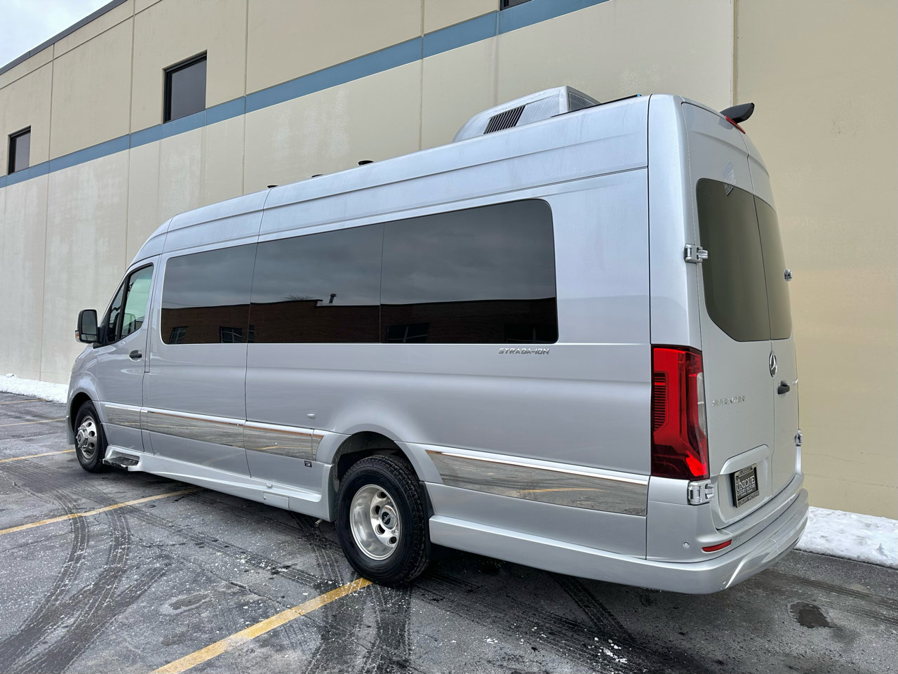 Used 2024 Mercedes-Benz Sprinter 3500 image 13