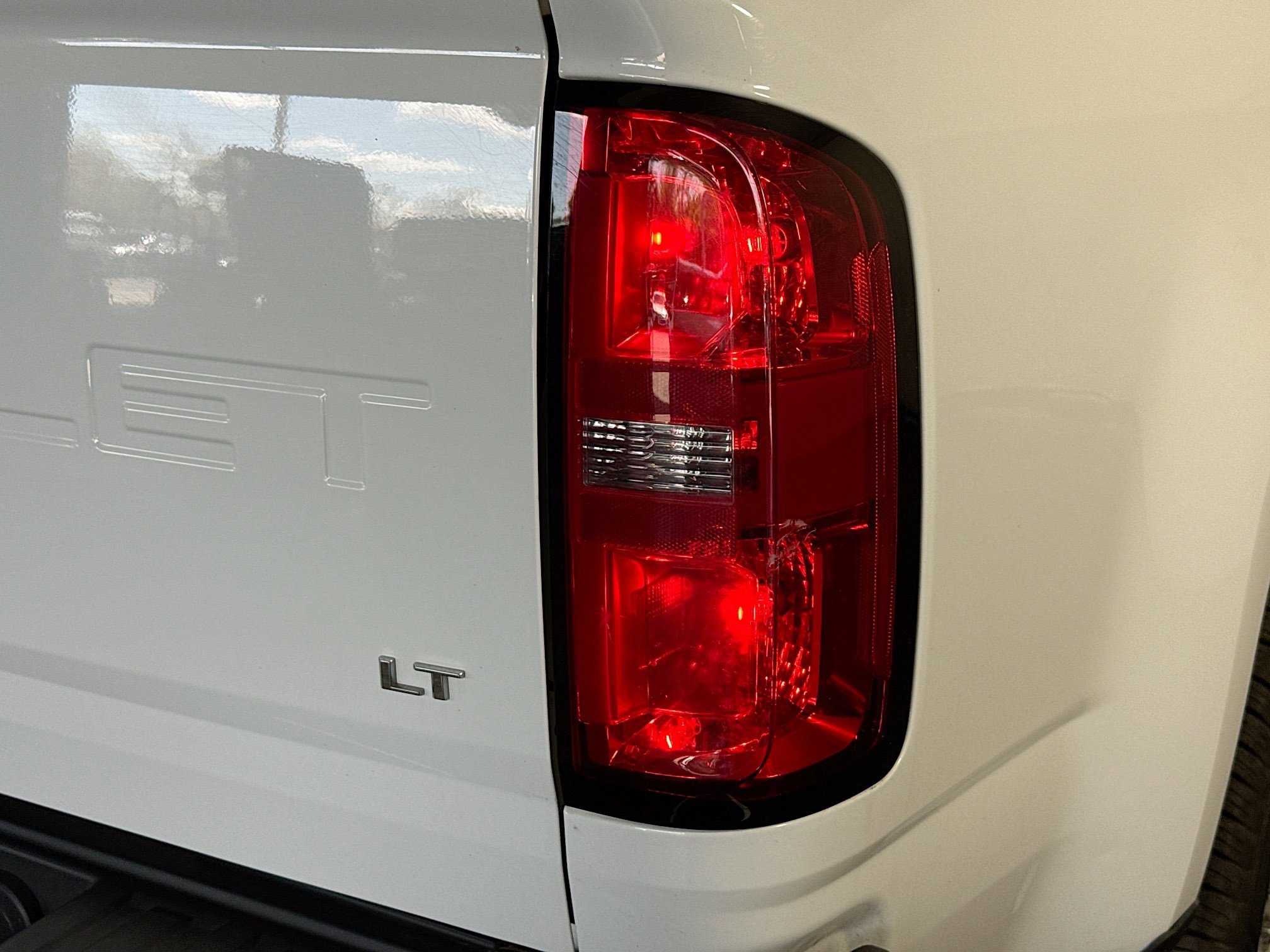 Used 2022 Chevrolet Colorado LT w/ Fleet Safety Package image 33