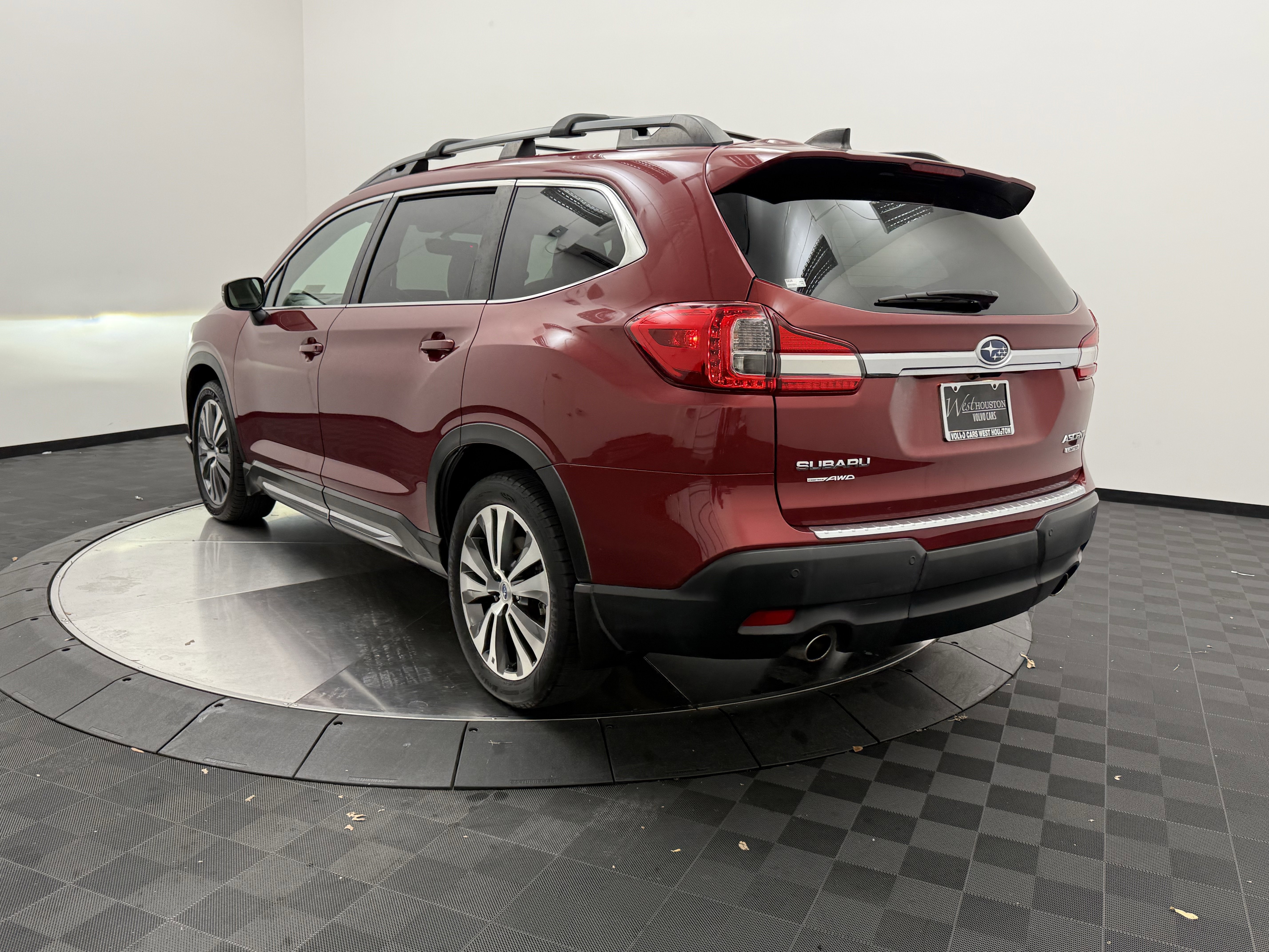 Used 2019 Subaru Ascent Limited w/ Popular Package #3 image 7