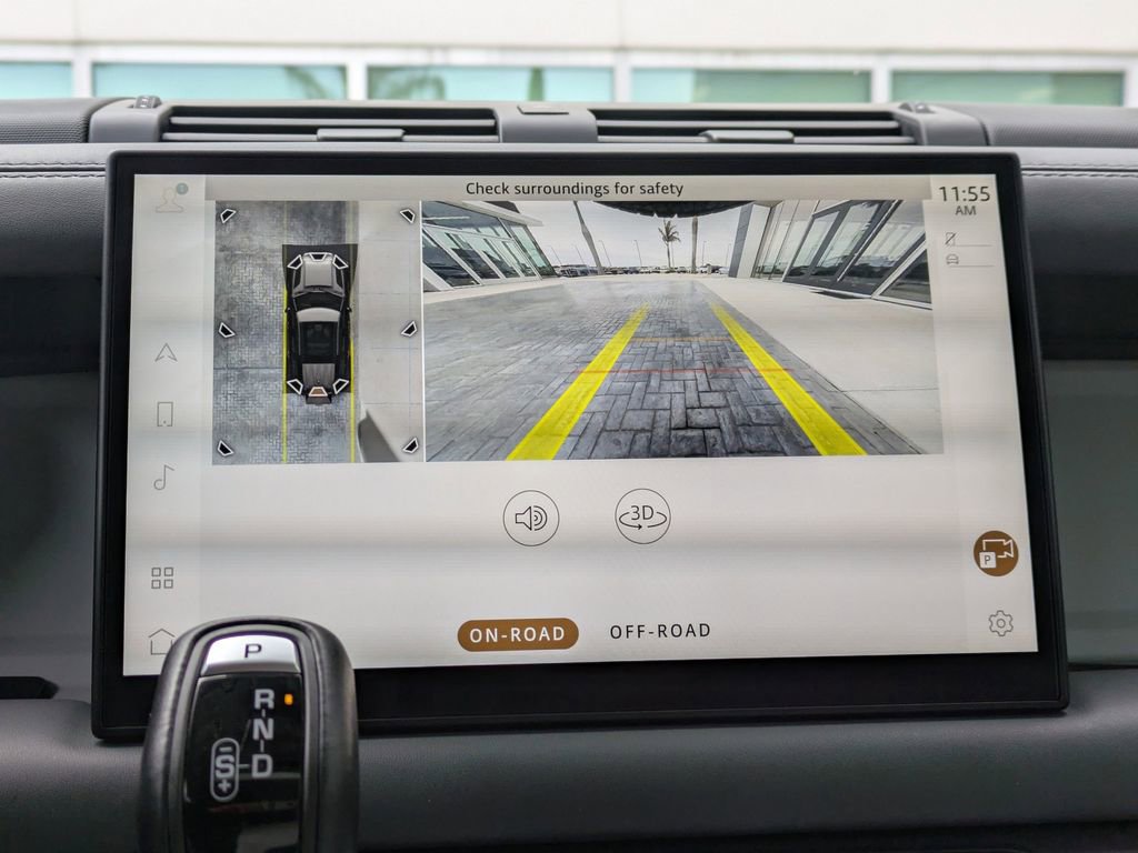 Used 2025 Land Rover Defender 110 S image 23