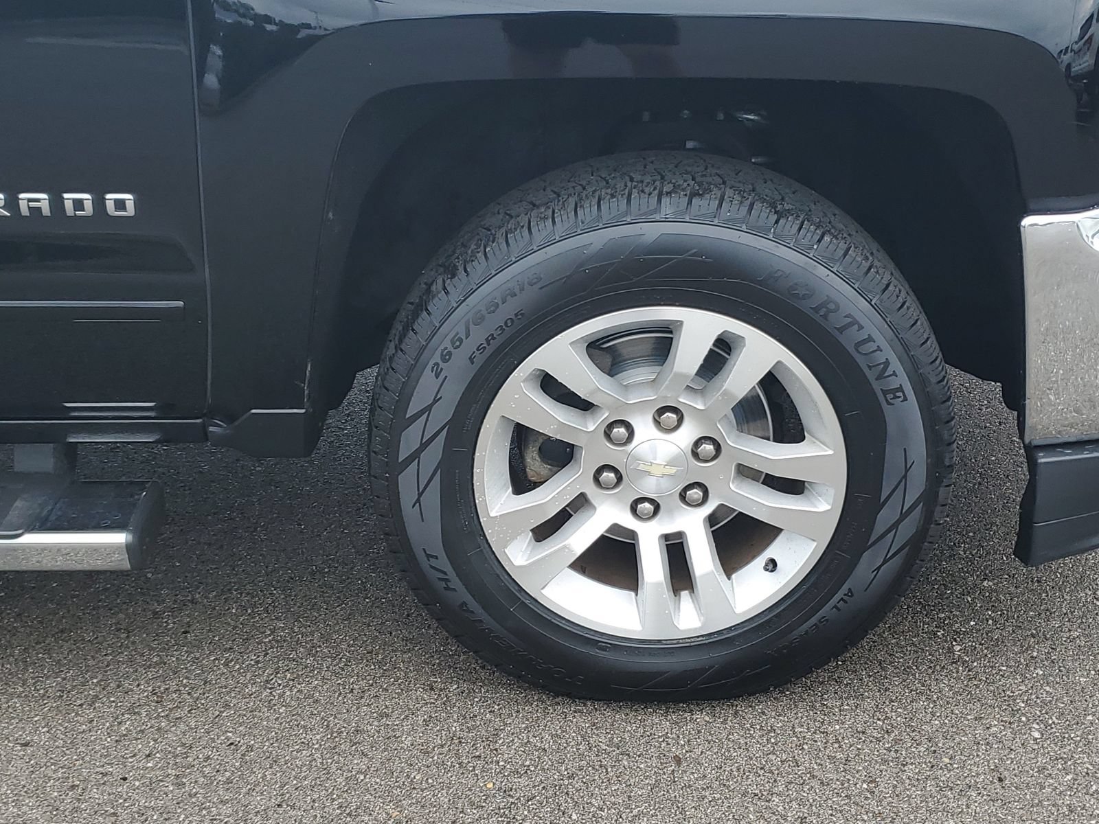 Used 2018 Chevrolet Silverado 1500 LT w/ All Star Edition AWD/4WD image 6