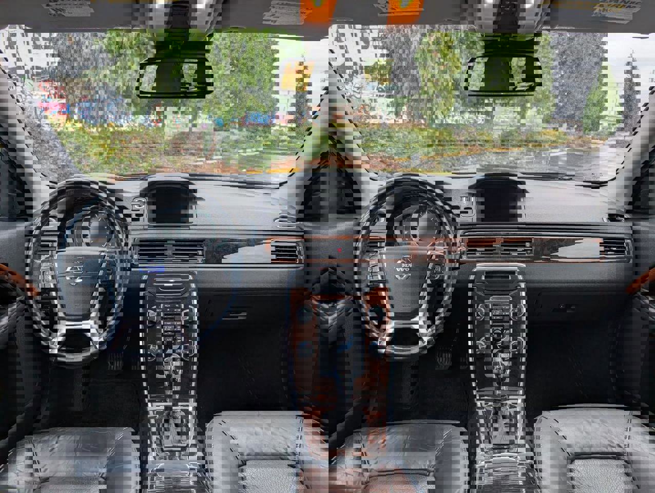 Used 2015 Volvo XC70 T6 image 12