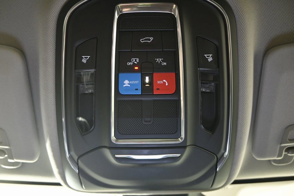 Used 2023 Jeep Grand Cherokee Limited image 36