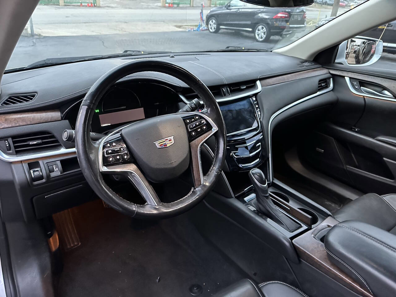 Used 2018 Cadillac XTS Luxury image 5