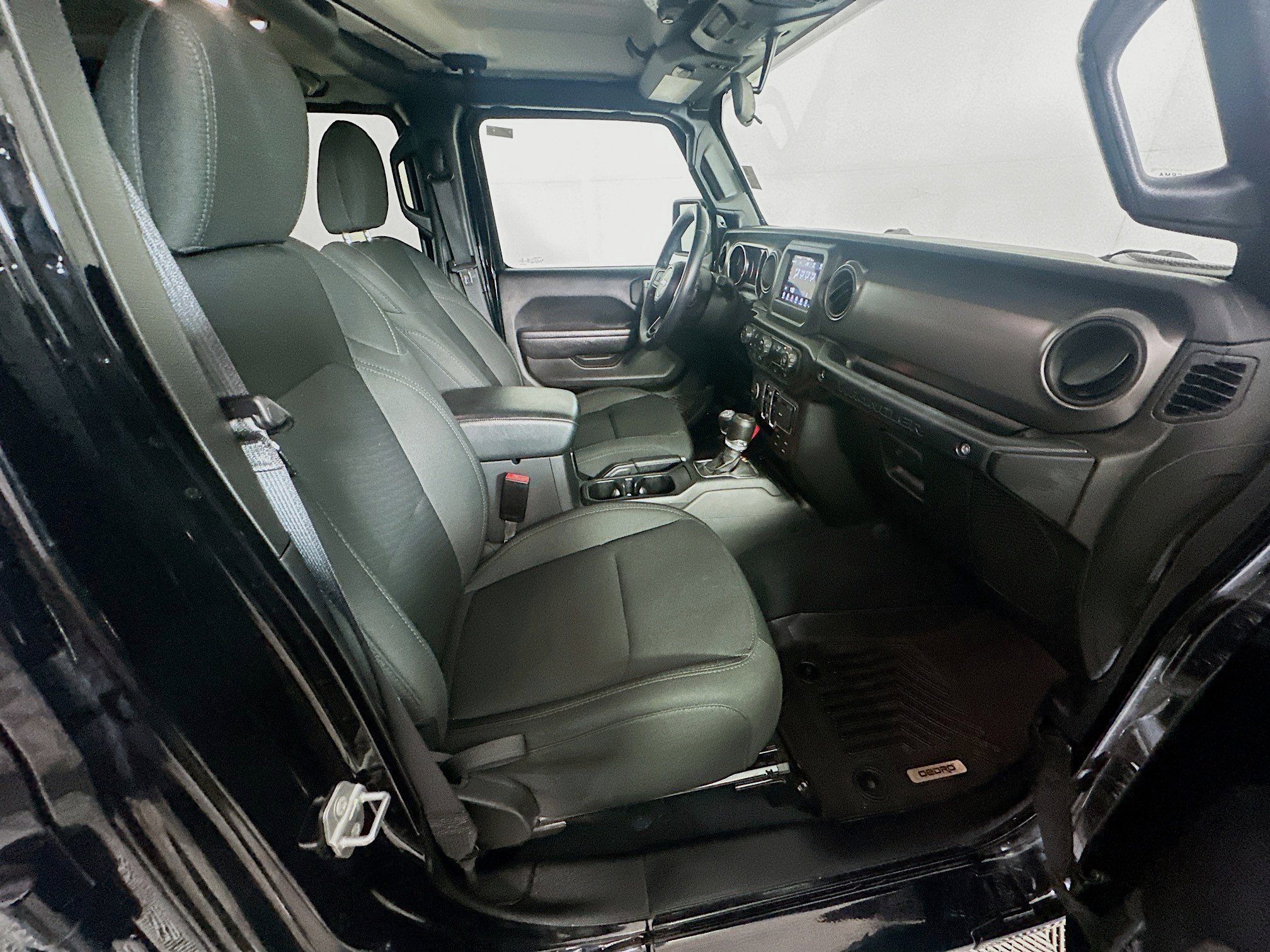 Used 2022 Jeep Wrangler Sport S AWD/4WD image 31