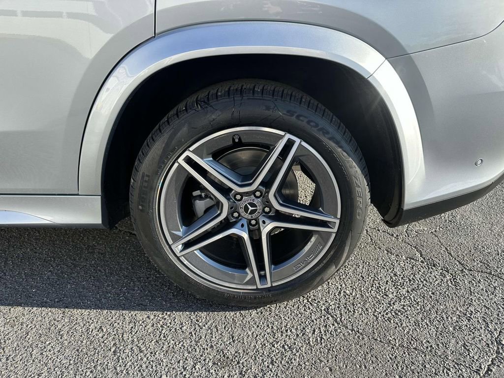 Used 2025 Mercedes-Benz GLS 450 GLS  450 image 10