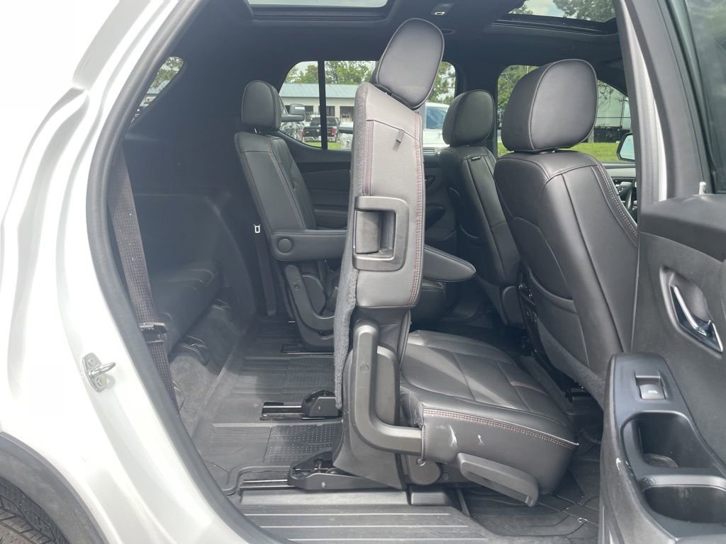 Used 2023 Chevrolet Traverse RS w/ LPO, Floor Liner Package image 42