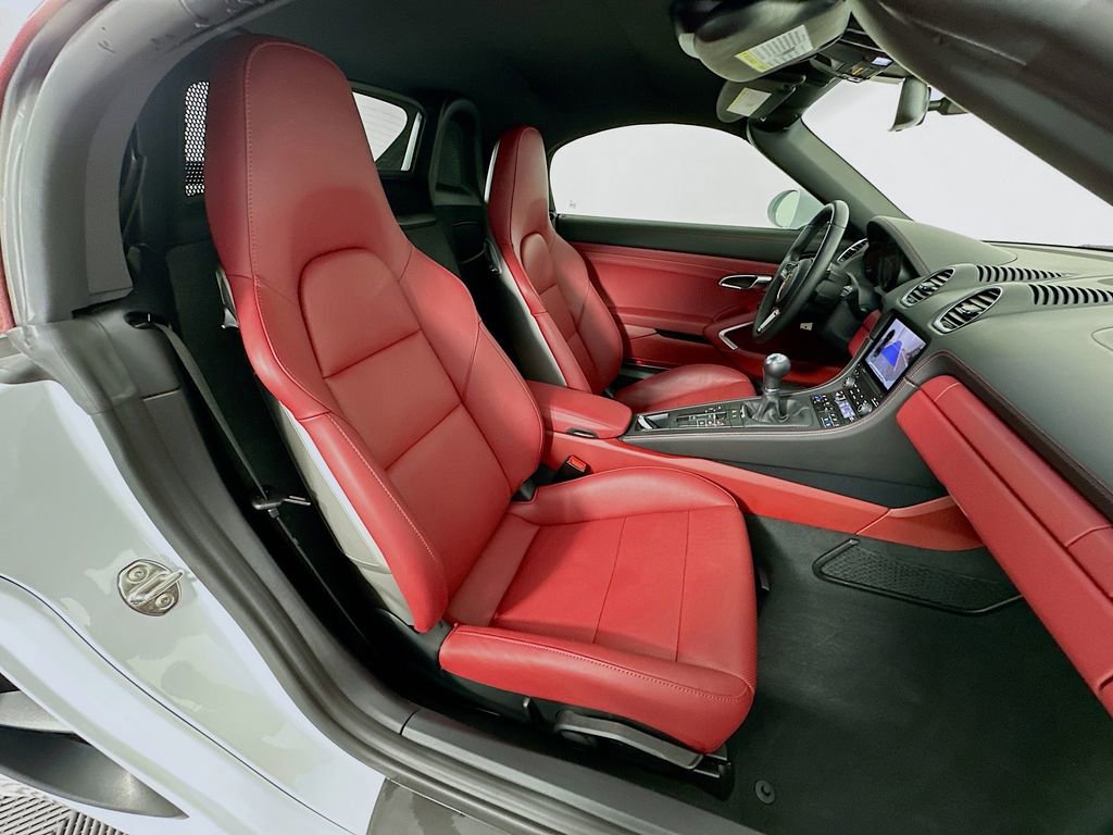 Used 2022 Porsche 718 Boxster image 24