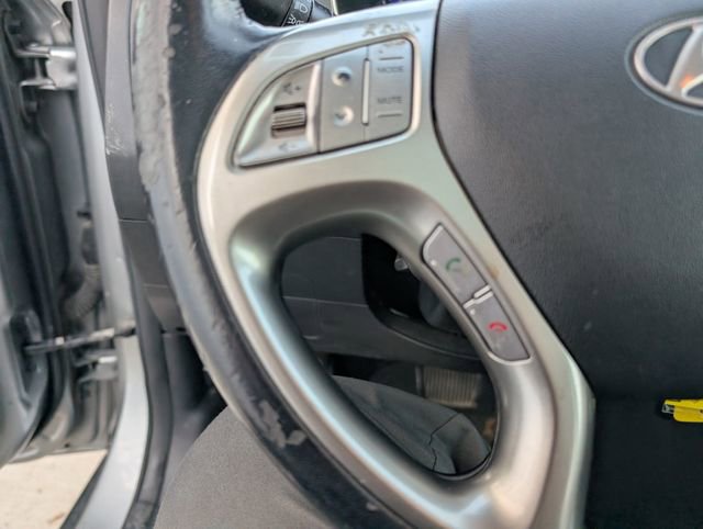 Used 2012 Hyundai Tucson Limited w/ Premium Pkg image 13