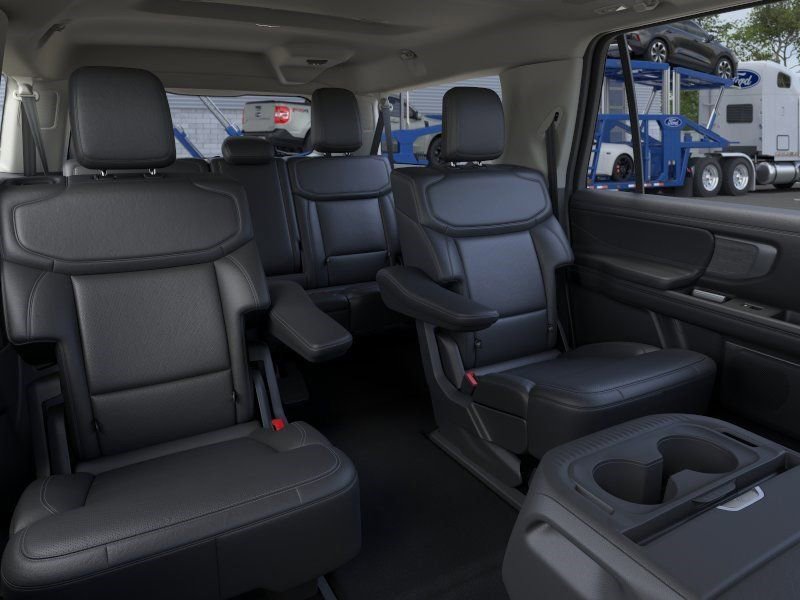 New 2026 Ford Expedition Max Platinum w/ Driver's Package AWD/4WD image 11