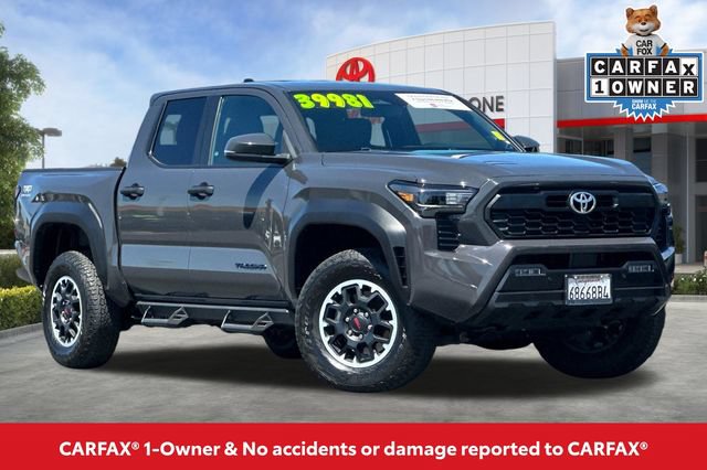 Used 2024 Toyota Tacoma TRD Off-Road w/ TRD Off Road Upgrade Package AWD/4WD image 2