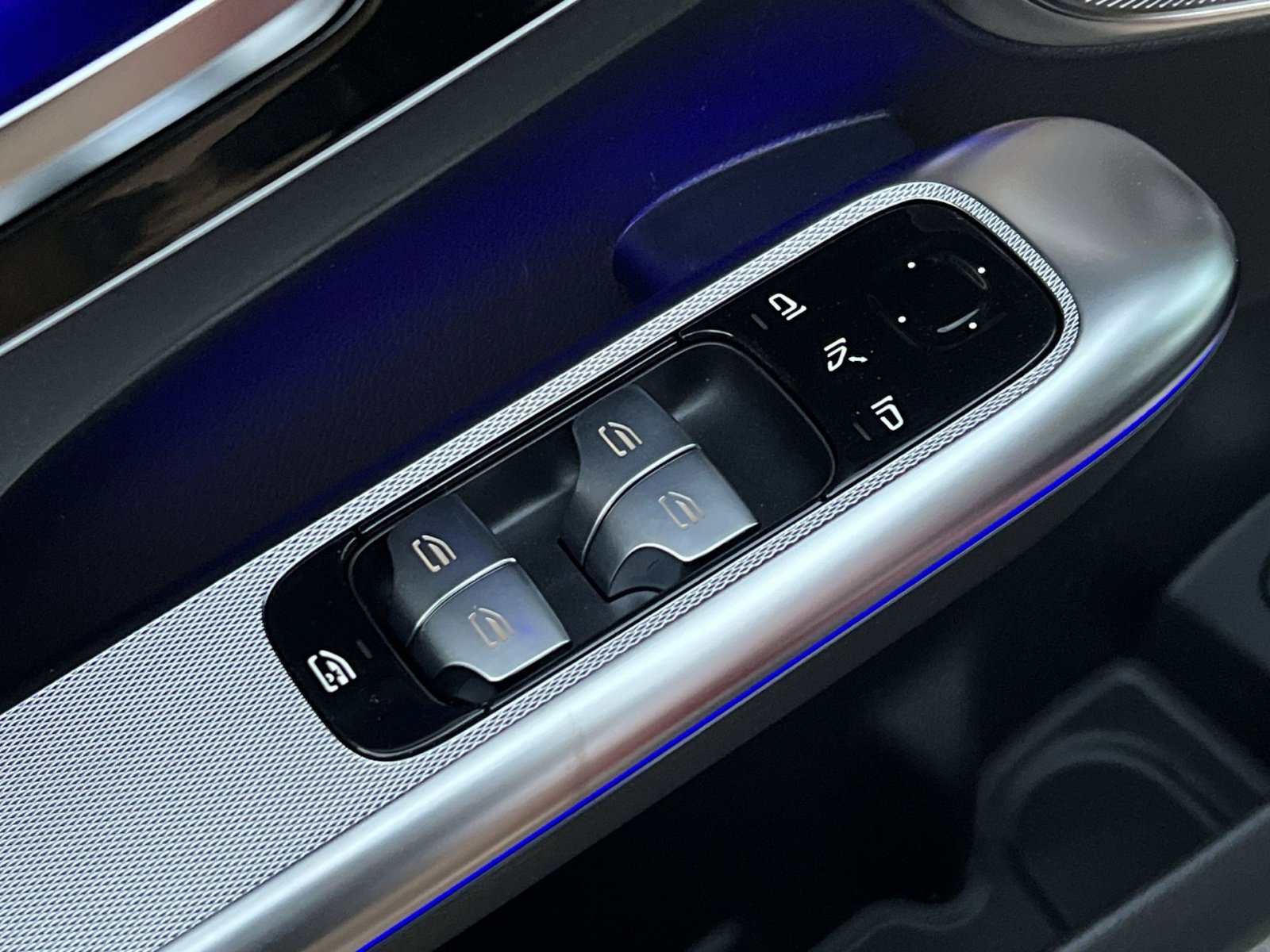 New 2026 Mercedes-Benz GLC 300 4MATIC image 13