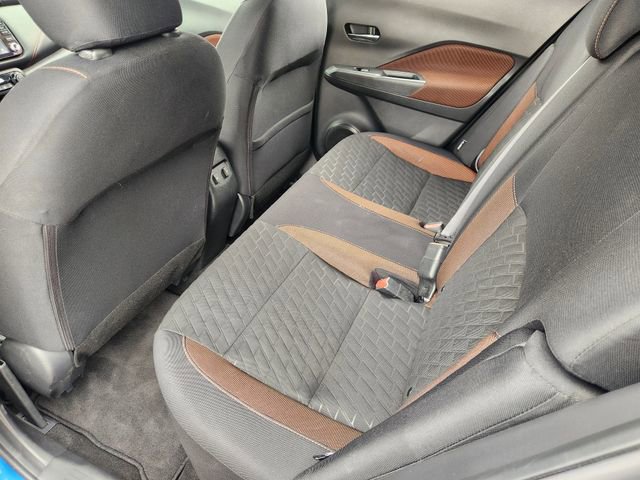 Used 2023 Nissan Kicks SR w/ Interior Electronics Package FWD image 20