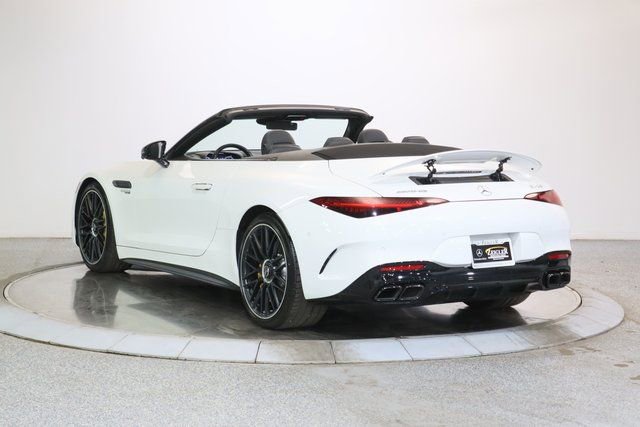 Used 2022 Mercedes-Benz SL 55 AMG 4MATIC w/ Driver Assistance Package image 3