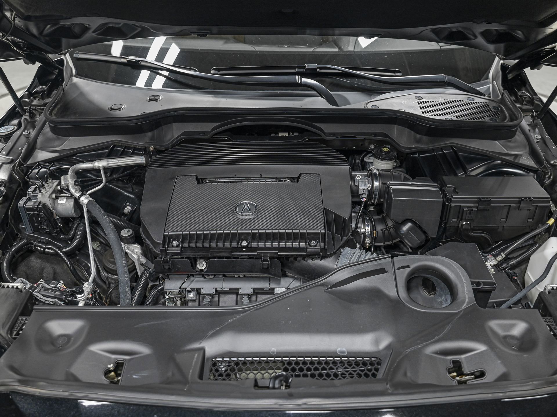 Used 2022 Acura MDX SH-AWD w/ Technology Package image 11