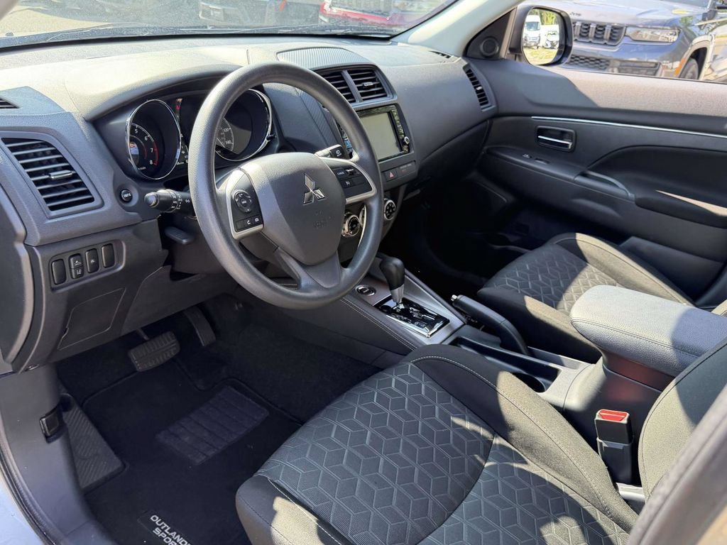 Used 2022 Mitsubishi Outlander Sport ES AWD/4WD image 16