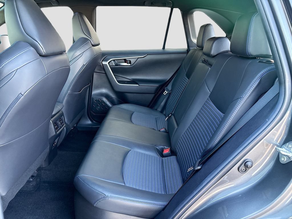 Used 2020 Toyota RAV4 XSE w/ XSE Grade Weather Package AWD/4WD image 21
