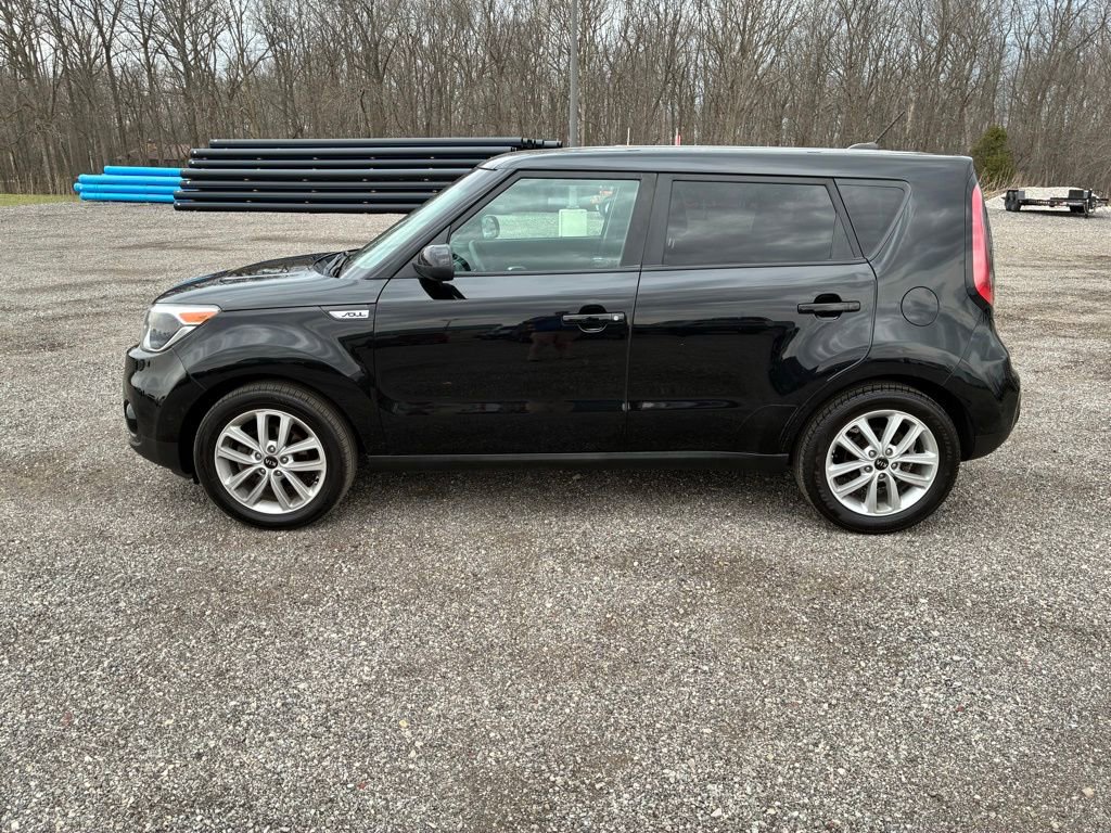 Used 2019 Kia Soul + FWD image 6