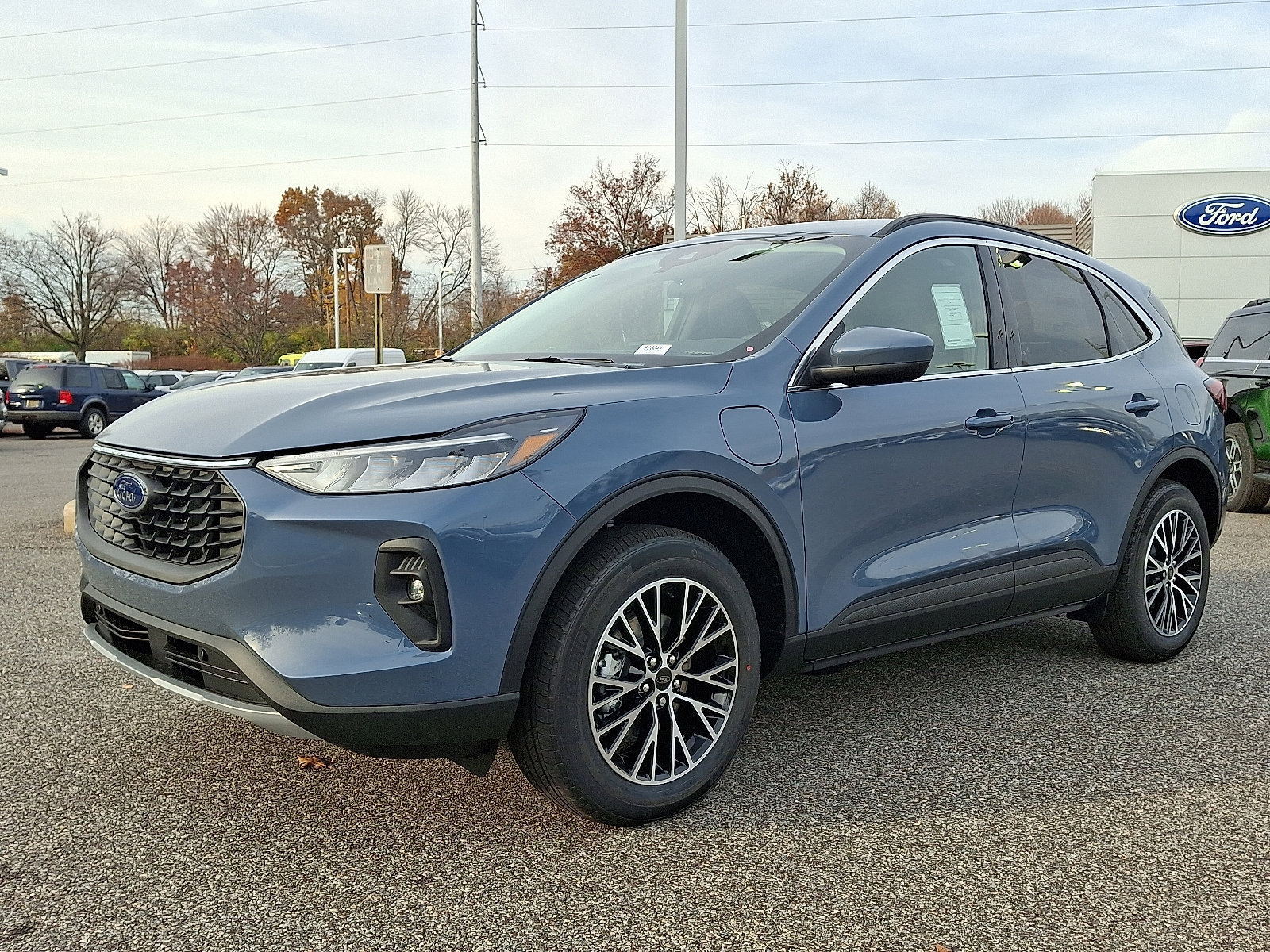 New 2026 Ford Escape SE FWD image 10