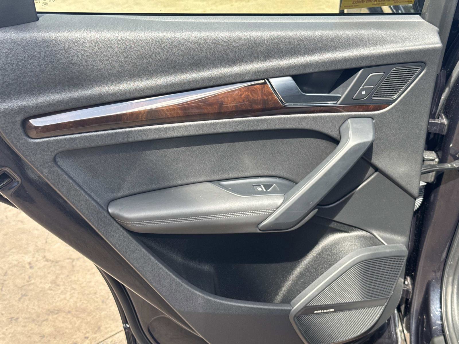 Used 2019 Audi Q5 2.0T Premium Plus w/ Premium Plus Package image 12