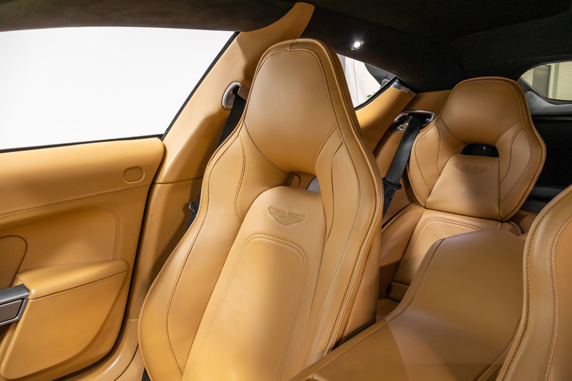 Used 2016 Aston Martin Rapide S image 13