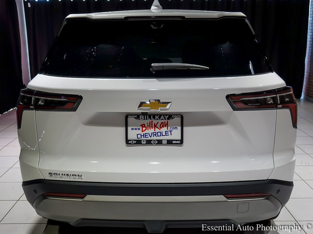 New 2026 Chevrolet Equinox LT w/ Safety and Technology Package FWD image 6