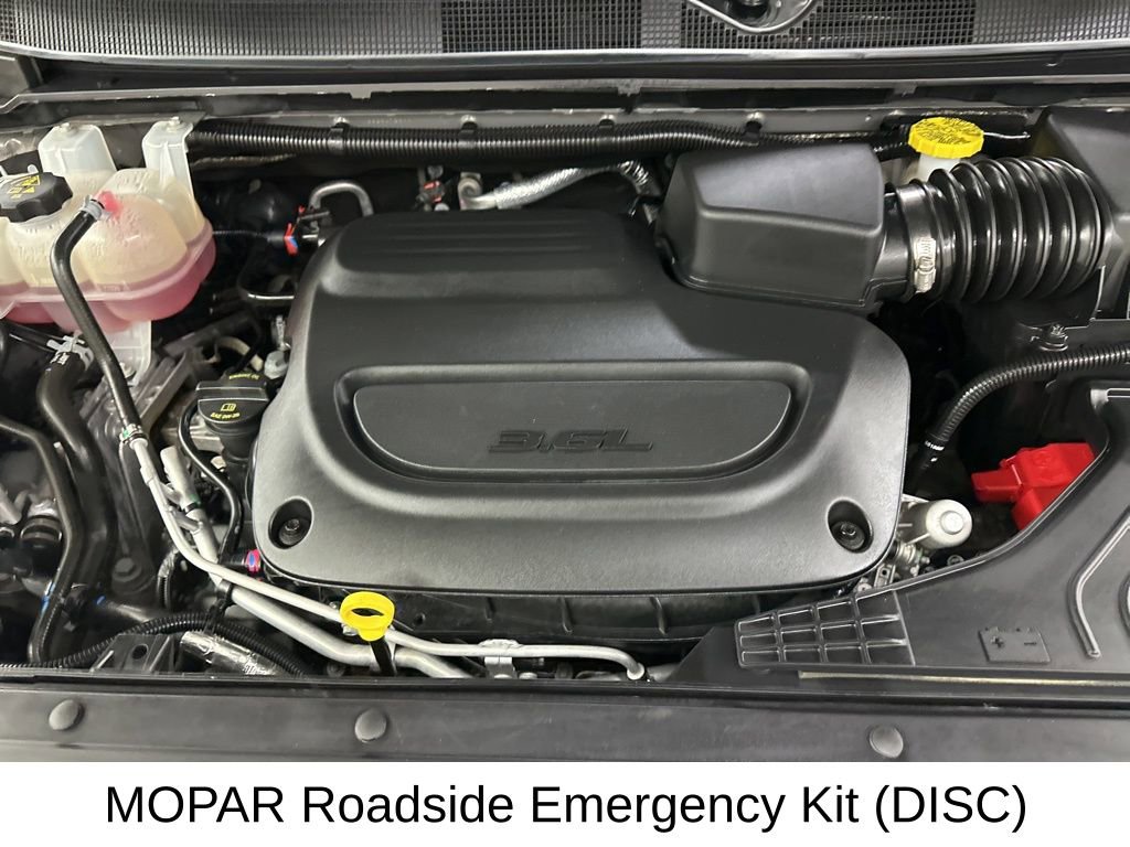 Used 2023 Chrysler Pacifica Pinnacle w/ Trailer Tow Group image 19