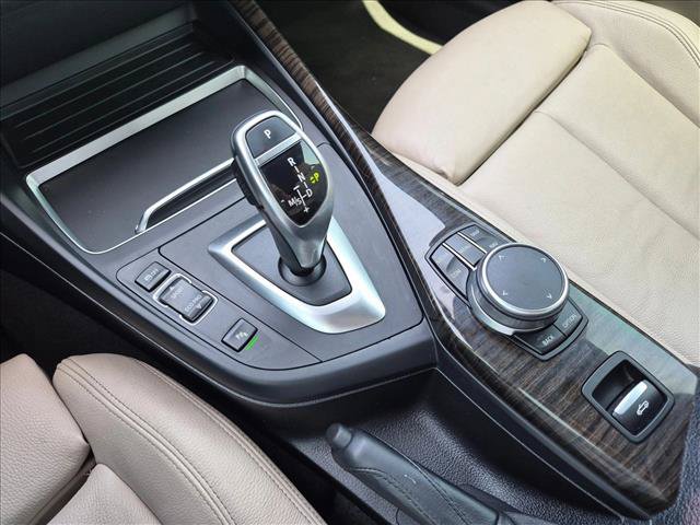 Used 2019 BMW 230i Convertible w/ Premium Package RWD image 16