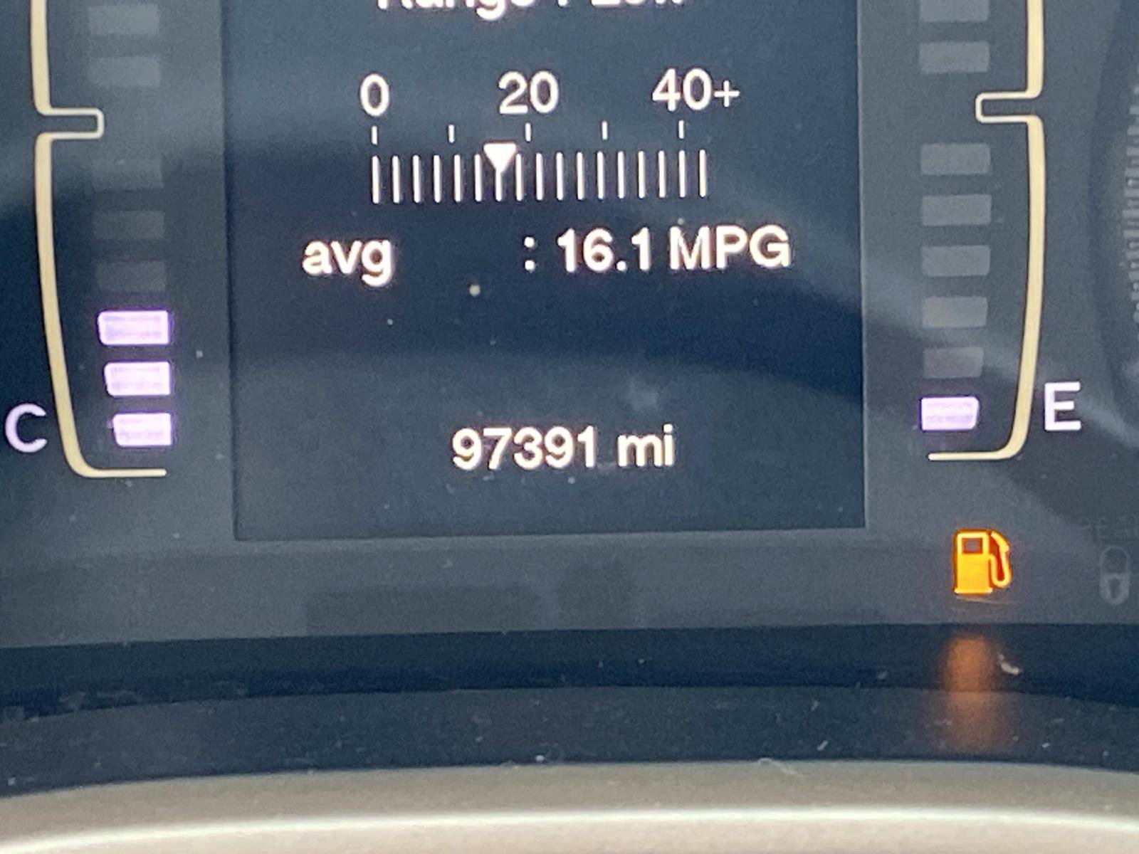 Used 2017 Jeep Cherokee Latitude w/ Safety/Convenience Group image 27