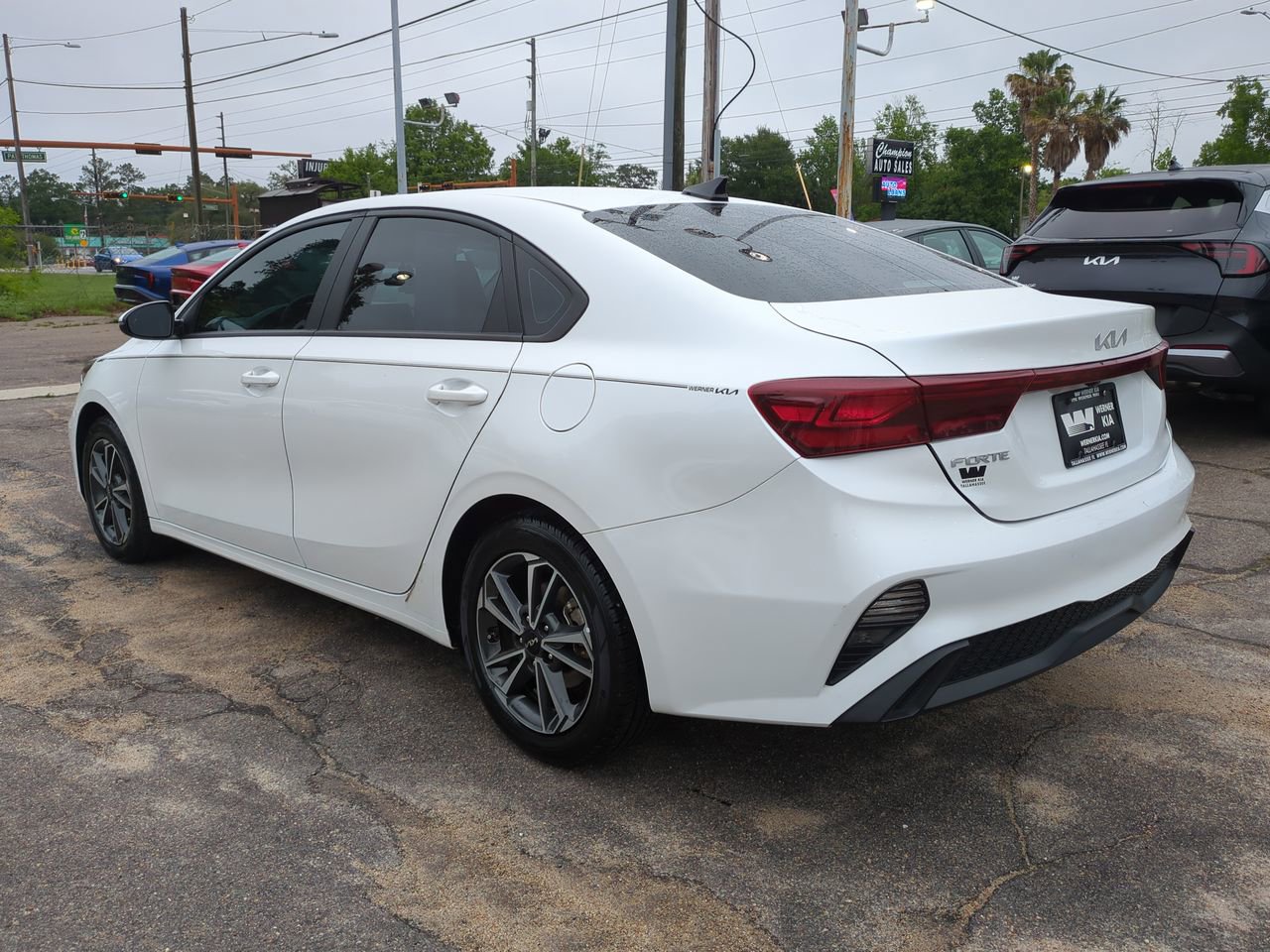 Certified 2023 Kia Forte LXS w/ LXS Technology Package FWD image 7