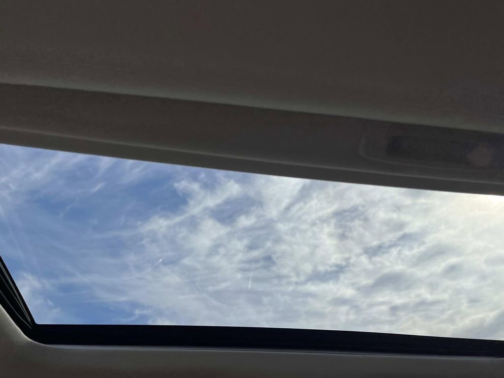 Used 2021 Lexus GX 460 Luxury w/ Sport Design Package image 17